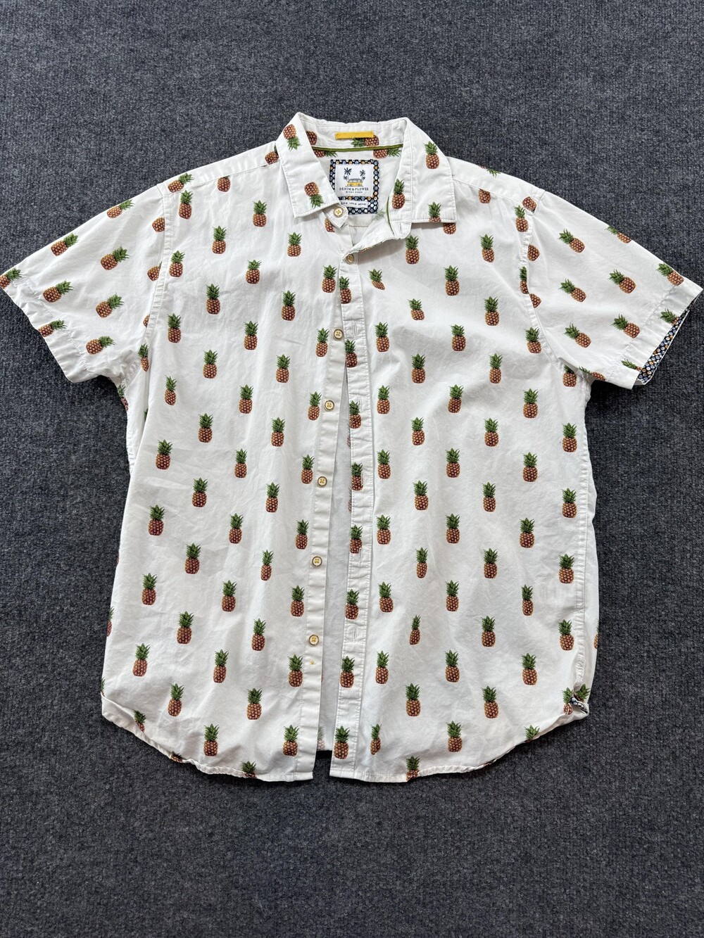 Denim & Flower Shirt Mens Medium White Pineapple Print Button Up Tropical Summer